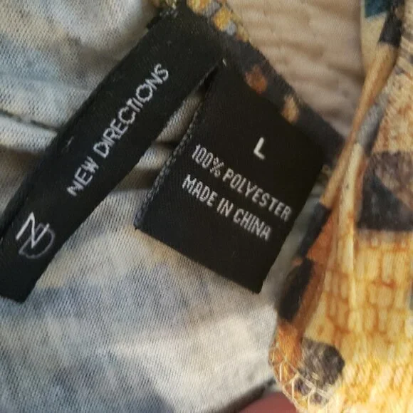 New Directions short sleeve embellished top - Picture 8 of 9